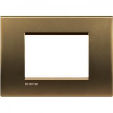 BTICINO LIVINGLIGHT RÁMEČEK HRANATÝ 3MODULOVÝ BRONZ LNA4803BZ